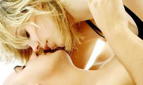 Τι μου κάνεις μάνα μου;