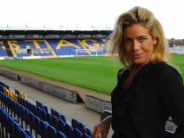 Call girl διευθύντρια σε ομάδα ποδοσφαίρου!!!