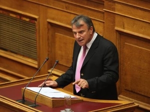 Συνταξιούχοι πήγαν να... λιντσάρουν τον Λιντζέρη!!!