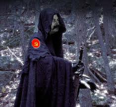 Μαύρη κουκούλα και ροδόνερο...