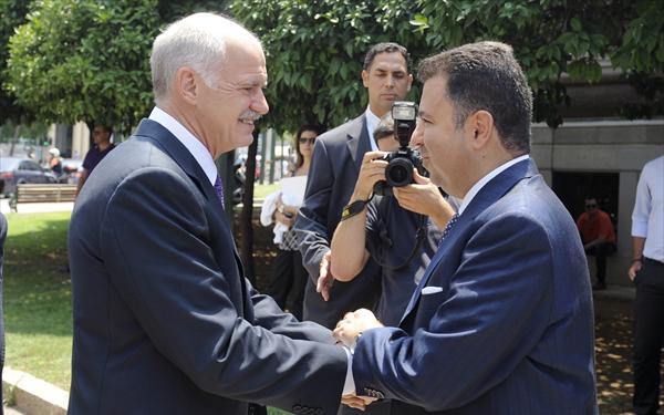 ΑΙΔΩΣ ΑΧΡΕΙΟΙ!