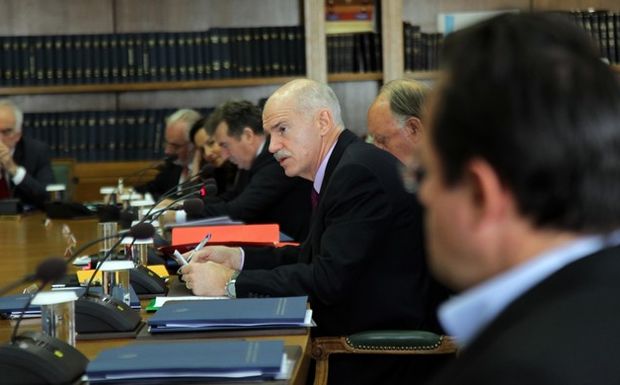 Στον κουρέα της «λαμογιάς» και επισήμως η Ελλάδα!!!