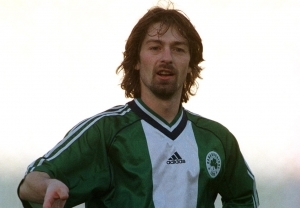 Το «κουνούπι»… μίλησε για τον εθισμό του