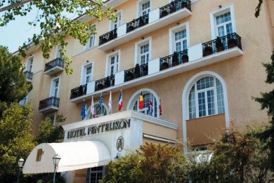 Συνελήφθη για χρέη ο ιδιοκτήτης του "Πεντελικόν"