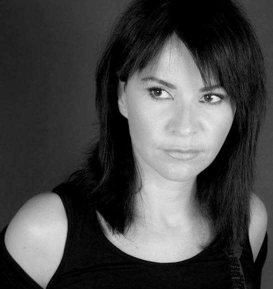 Νεκταρία Γιαννουδάκη: «Όλοι έχουμε ανάγκη από ανθρώπινη επαφή, ομορφιά μου».