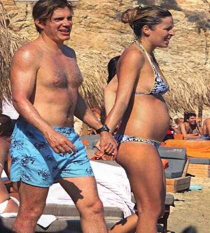 Μαριέττα Χρουσαλά: Πλούσια έγκυος στο Αιγαίο...