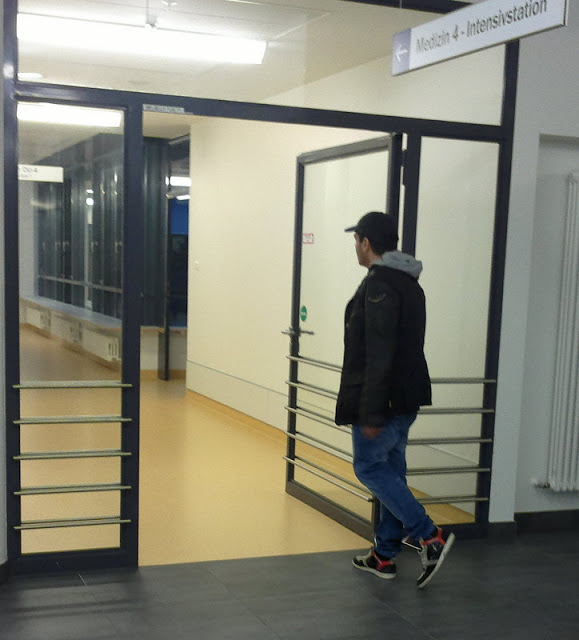 Έλληνας τραγουδιστής σε κλινική στη Γερμανία... παλεύει για τη ζωή του!