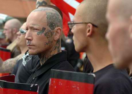 Γράμμα από τη Γερμανία! Χτυπάνε εμάς και τους γονείς μας...