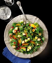 Σαλάτα με ξινόμηλα, πορτοκάλι, αντίδια, ρόδι και βαλσαμικό ξύδι