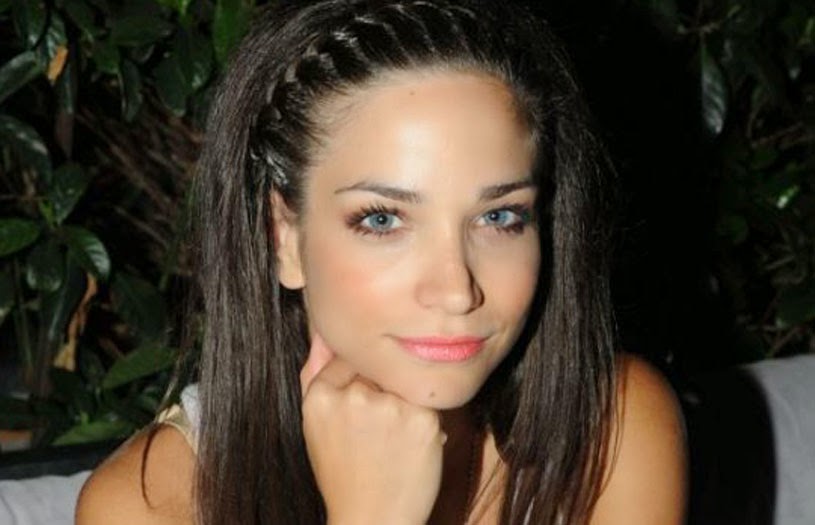 Κατερίνα Γερονικολού: «…οι περισσότεροι από εμάς είμαστε άτεχνοι και βάζουμε σε τελευταία μοίρα τον πολιτισμό»