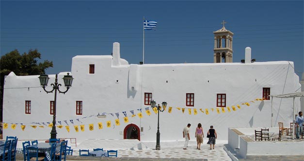 Το μοναστήρι της Παναγίας της Τουρλιανής στη Μύκονο… (βίντεο)