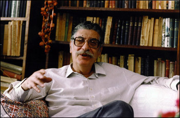 Σαν σήμερα γεννήθηκε ο κορυφαίος ποιητής Μανώλης Αναγνωστάκης...