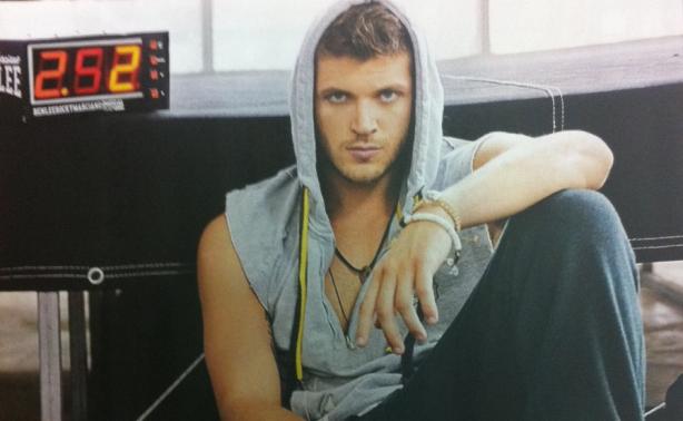 Σε κρίσιμη κατάσταση νοσηλεύεται στο ΚΑΤ ο ηθοποιός Τόμας Πρωτόπαπας!!!