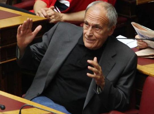 Ο Γιάννης Δημαράς ζήτησε να φάει γαριδομακαρονάδα με... σως πανσέτες, στη Βουλή!!!