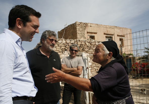 Η γριούλα που είπε όλη την αλήθεια για την Ελλάδα στον Τσίπρα… που χασκογελούσε!!! [ΒΙΝΤΕΟ]