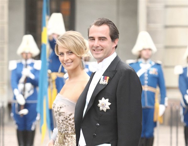 Διπλό νόμισμα, ελληνική λίρα και ευρώ, προτείνει το κόμμα που ετοιμάζουν ο Γερουλάνος και ο Πρίγκιπας Νικόλαος!!!