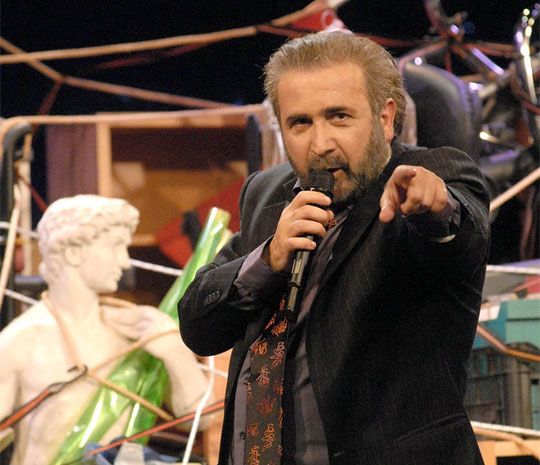 Η EUROVISION του Λάκη… σε γονατίζει!!! (βίντεο)