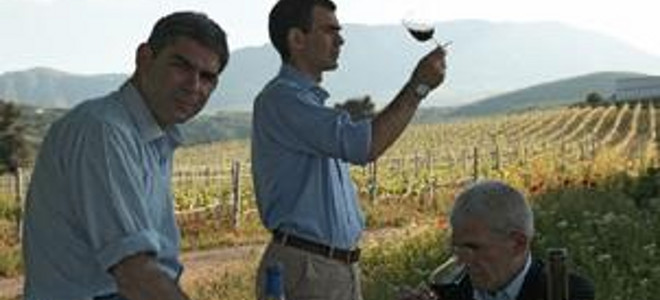 Ο Μπουτάρης πήγε στην Κίνα και κάνει χρυσές δουλειές...