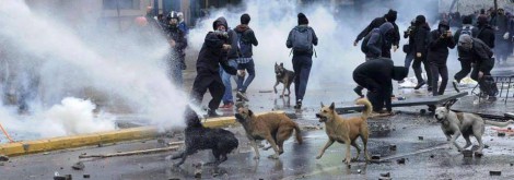 Κάθε εξέγερση έχει τα σύμβολα της…