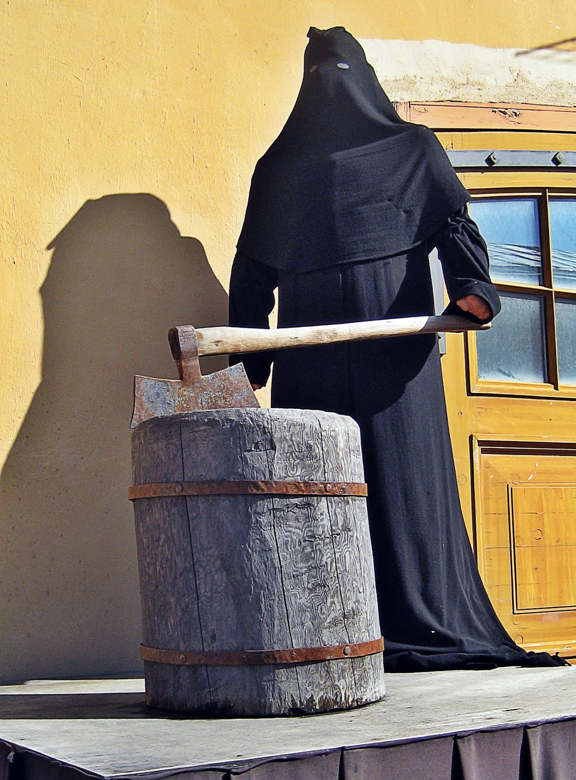 Μάθε και δες ποιος είναι αυτός που αύριο το πρωί, θα σε απολύσει!!!