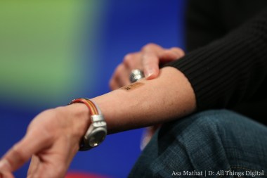 «Έξυπνο» χάπι που κάνει το σώμα μας password και «ηλεκτρονικό τατουάζ» από την Motorola!!