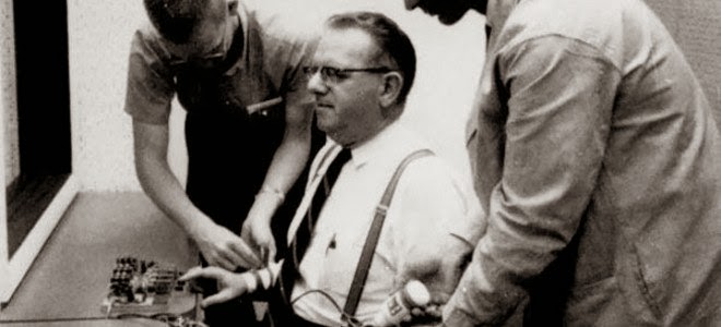 Επίκαιρο όσο πότε το ψυχολογικό πείραμα του Μίλγκραμ!!! (βίντεο)