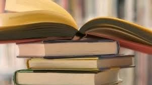 Το διάβασμα βιβλίων κάνει καλό στην υγεία...