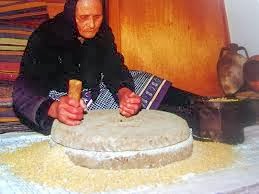 Χειρόμυλος: ο πρόγονος του μπλέντερ!!!