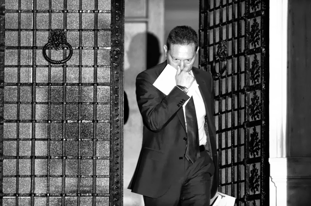 Απαρηγόρητος ο Στουρνάρας μετά το «κάζο» της φτωχής πεθεράς του!!!