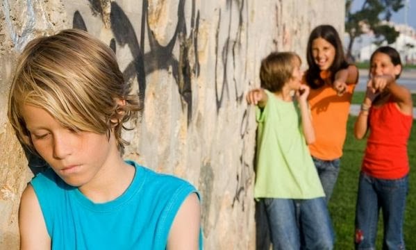 Πώς να μάθετε στο παιδί σας από το νηπιαγωγείο να προστατεύεται από επιθέσεις και κλοπές!!!