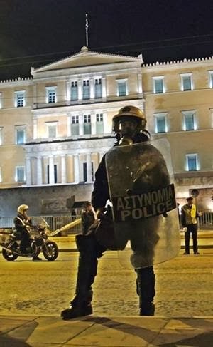 Κουίζ: Ποια είναι η διαφορά μεταξύ δημοκρατίας και δικτατορίας;