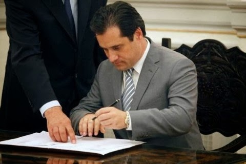 Σκάνδαλο Άδωνι… (foto)