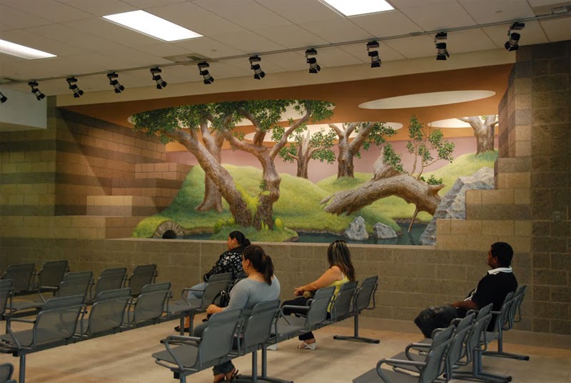 Ζωγραφίζει την Ελλάδα σε κτήρια όλου του κόσμου... (foto)