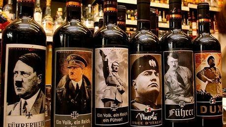Η μορφή του Χίτλερ σε ετικέτες κρασιού που προκαλούν!!! (foto)