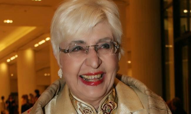 H Θεοπούλα στο τηλεοπτικό σποτ της Δούρου!!!