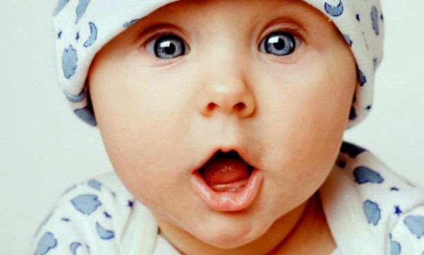 Γυναίκα έβγαλε βόλτα με λουράκι σκύλου, κουστουμαρισμένο άντρα!!! (foto)