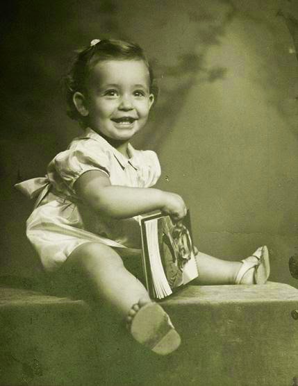 Ποια Ελληνίδα πολιτικός είναι αυτό το κοριτσάκι; (foto)