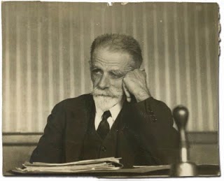 Της Ρωμιοσύνης τα είδωλα… 