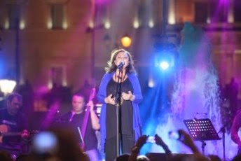 Βόμβα: Απαγορεύτηκαν τα τραγούδια της Χ. Αλεξίου!!!