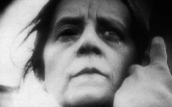 Είναι επειδή με αγαπούσες μάνα. Συγχώρεσε με… Μια συγκινητική ιστορία