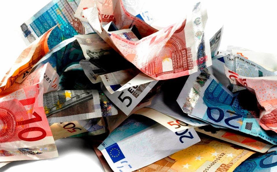 Βουλή: Όργια με σπατάλες δημοσίου χρήματος…