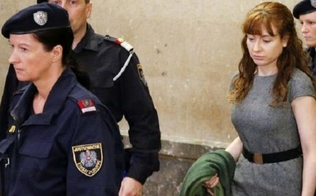 Η δολοφόνος του «παγωτού» κάνει τις αναμνήσεις της βιβλίο!!!