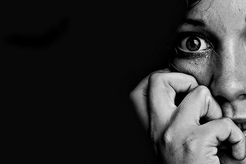 Τι βιώνει κάποιος όταν τον πιάνει κρίση πανικού;