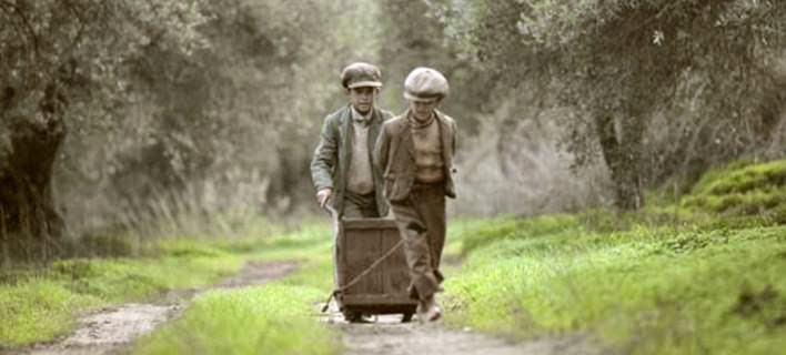 Ένα μαγικό ταξίδι: Εκπληκτικό φιλμ για το παραδοσιακό μάζεμα ελιάς στην ελληνική επαρχία… (video)