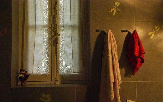 Ζουμ σε άψυχα αντικείμενα γεμάτα νοήματα…