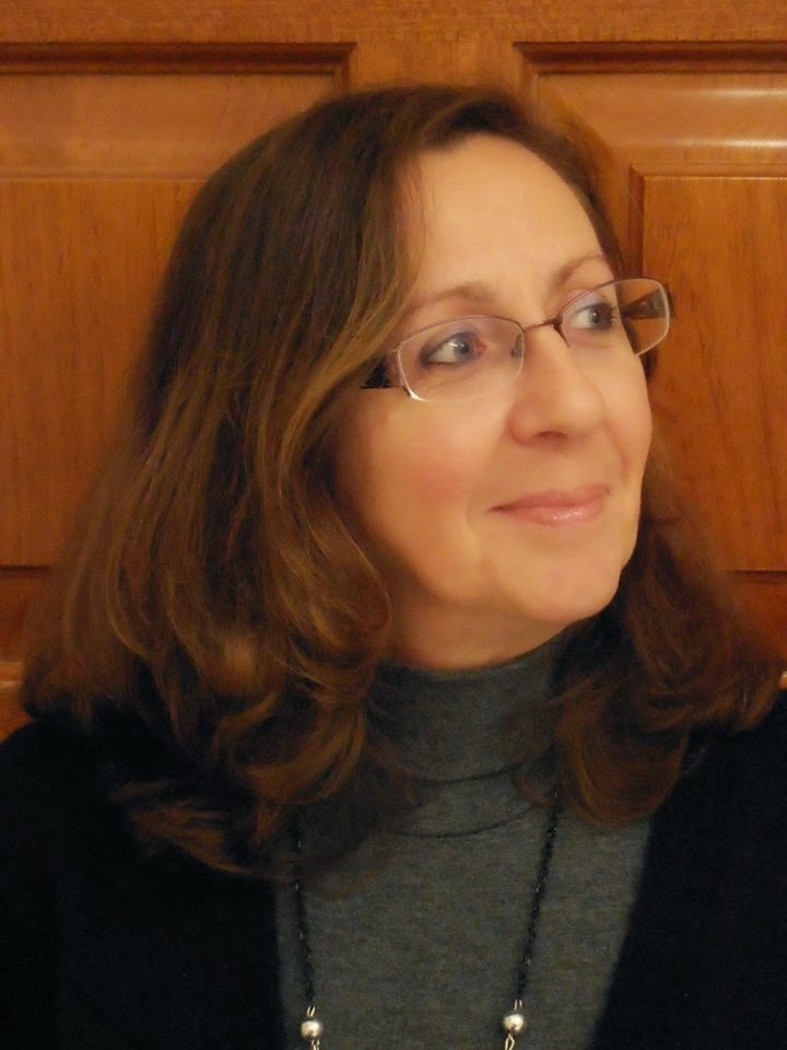 Η Κωνσταντίνα Μόσχου απαντά, στο «κουτσομπολιό»… της αυλής!!! 