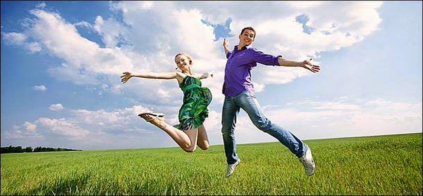 Αυτά που μας κάνουν χαρούμενους, σύμφωνα με την επιστήμη…