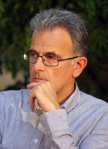 O Γρηγόρης Χαλιακόπουλος απαντά, στο «κουτσομπολιό»… της αυλής!!! 