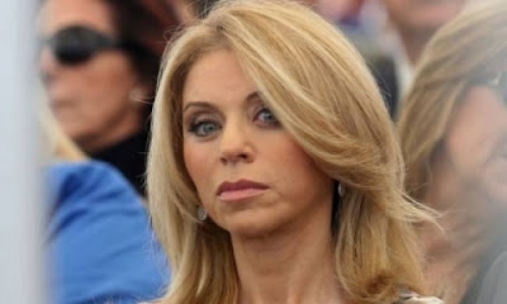 Έδιωξαν τη Στάη από τον Alpha λόγω προπαγάνδας υπέρ δανειστών!!!