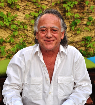 O Νίκος Καλογερόπουλος απαντά, στο «κουτσομπολιό»… της αυλής!!! 